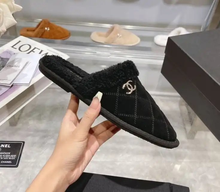 hype Chanel Slippers