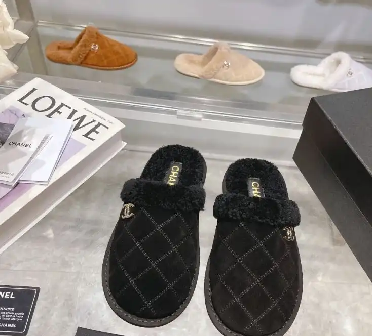 hype Chanel Slippers