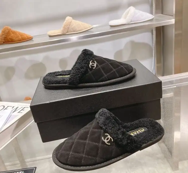 hype Chanel Slippers