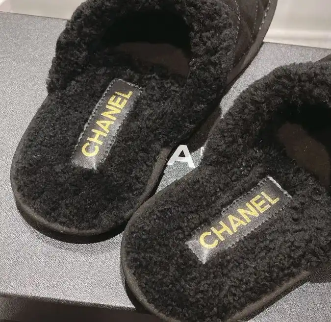 hype Chanel Slippers