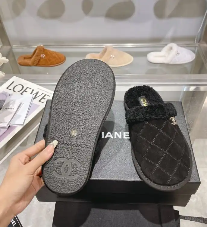 hype Chanel Slippers