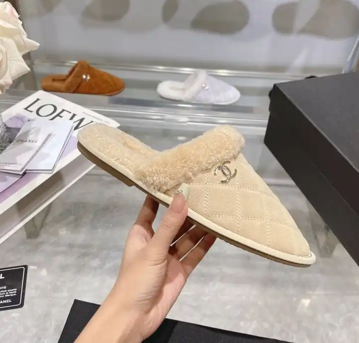 hype Chanel Slippers