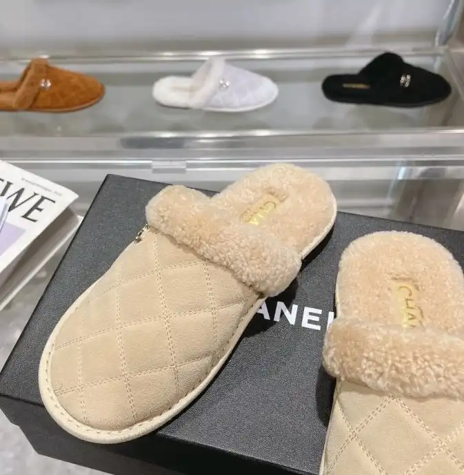 hype Chanel Slippers