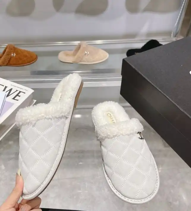 hype Chanel Slippers