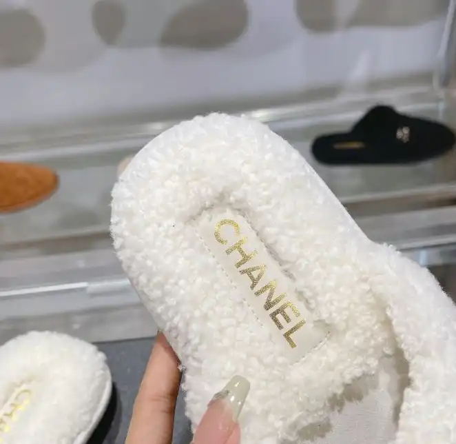 hype Chanel Slippers