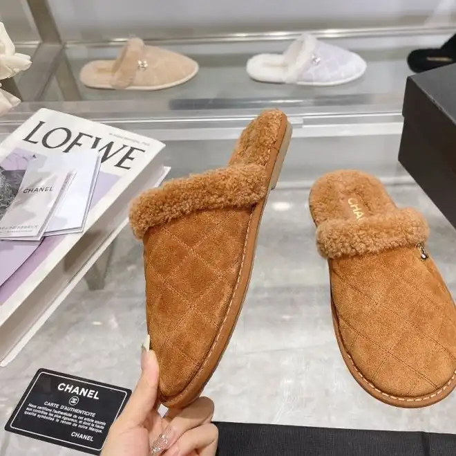 hype Chanel Slippers