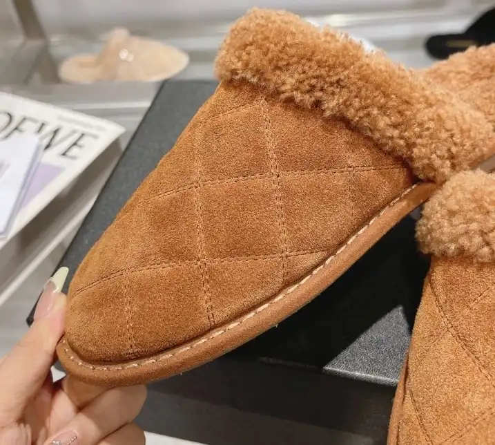 hype Chanel Slippers