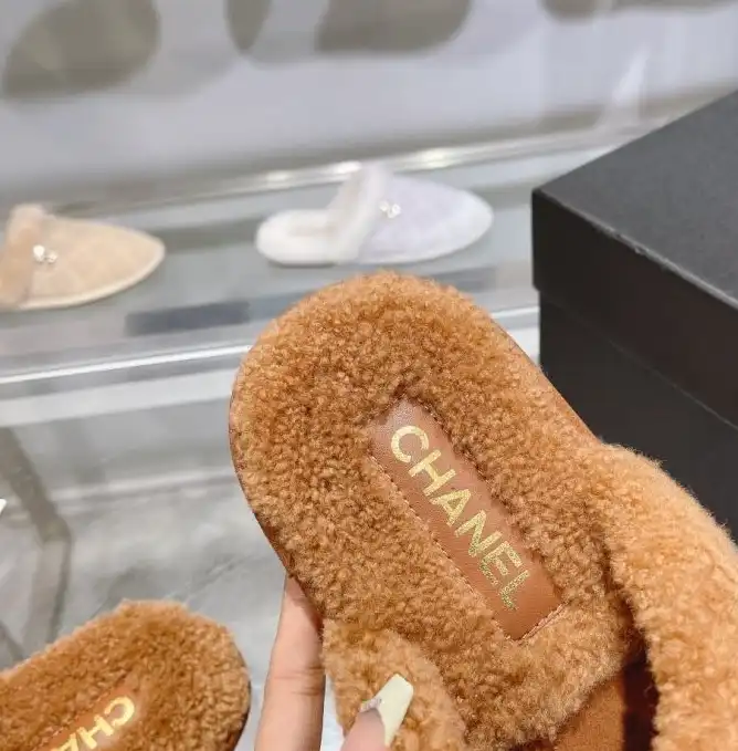 hype Chanel Slippers