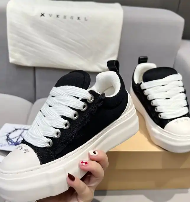 hype Balenciaga Sneakers