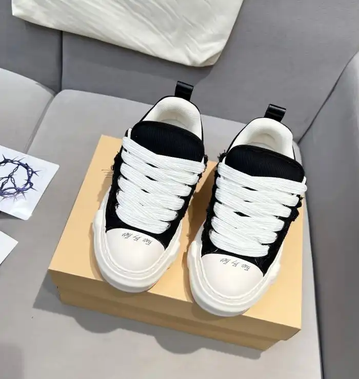 hype Balenciaga Sneakers