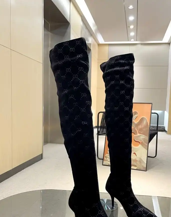 hype Gucci Boots