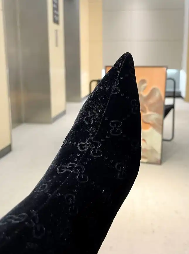 hype Gucci Boots