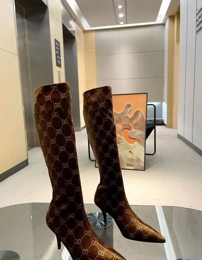 hype Gucci Boots