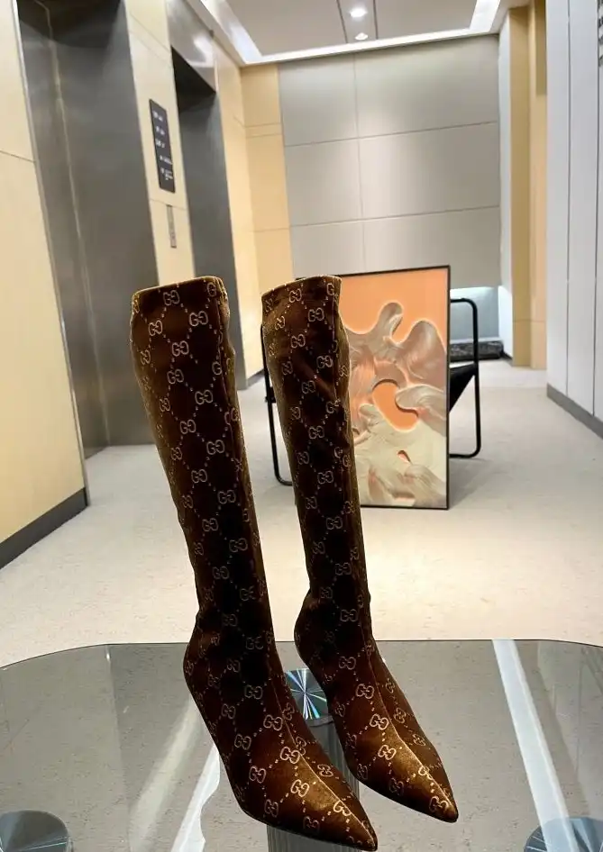 hype Gucci Boots