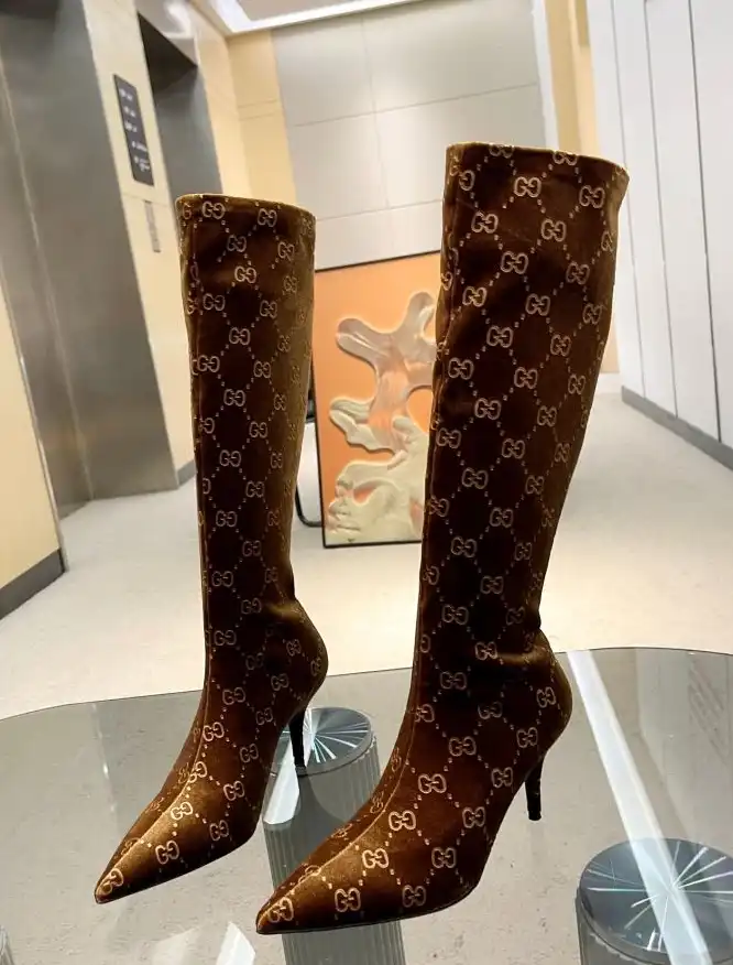 hype Gucci Boots