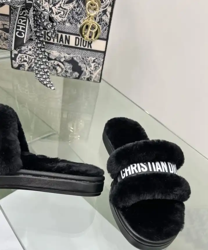 hype Christian Dior Slippers