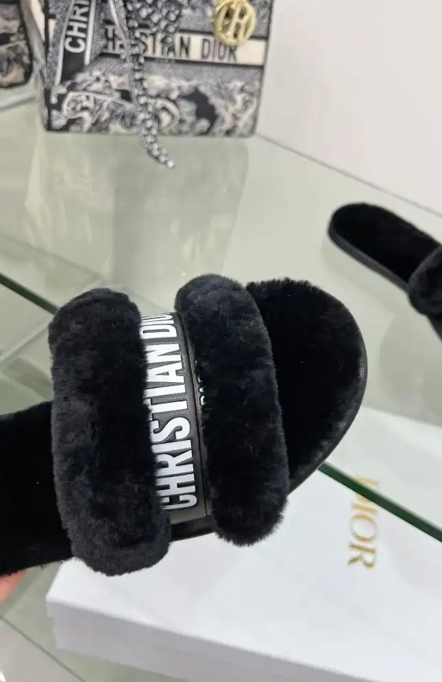 hype Christian Dior Slippers