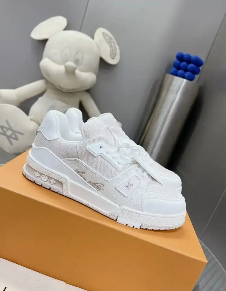 hype Louis Vuitton Sneakers