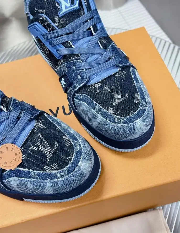 hype Louis Vuitton Sneakers