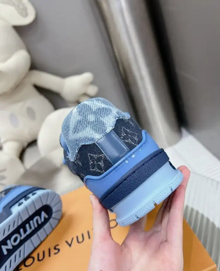 hype Louis Vuitton Sneakers