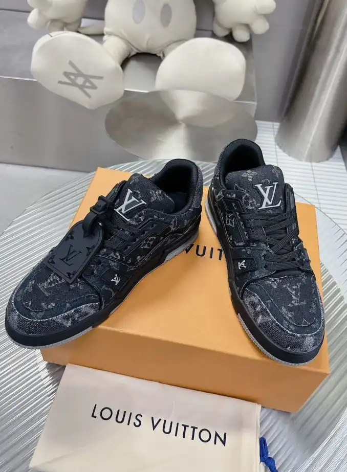 hype Louis Vuitton Sneakers