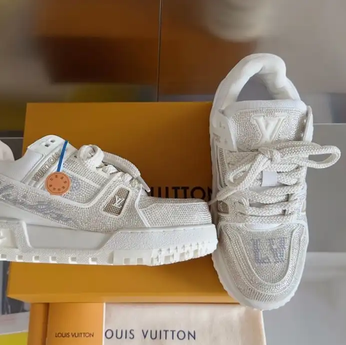 hype Louis Vuitton Sneakers