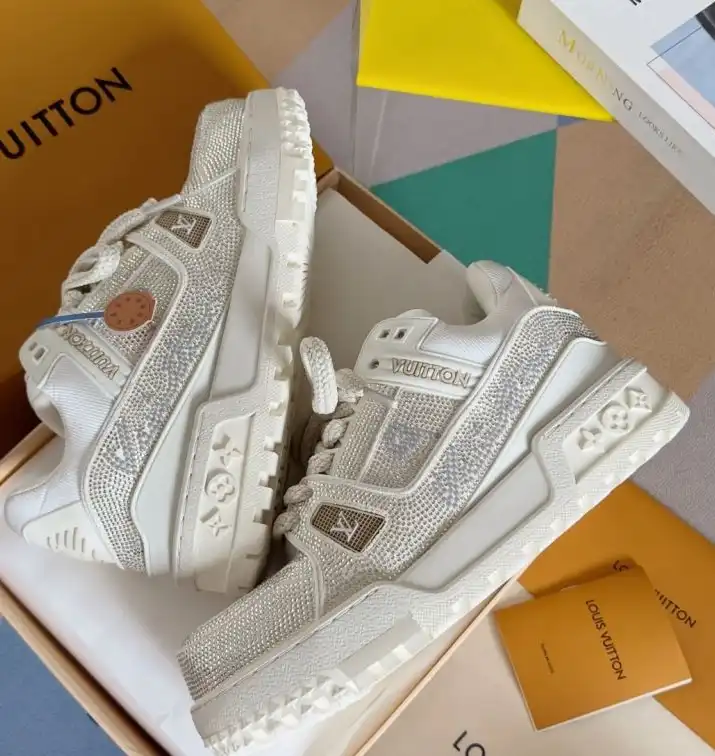 hype Louis Vuitton Sneakers