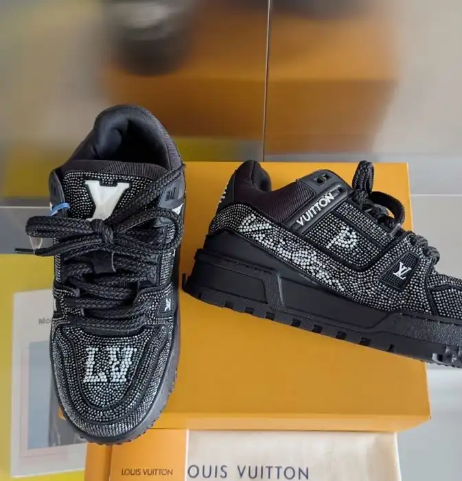 hype Louis Vuitton Sneakers