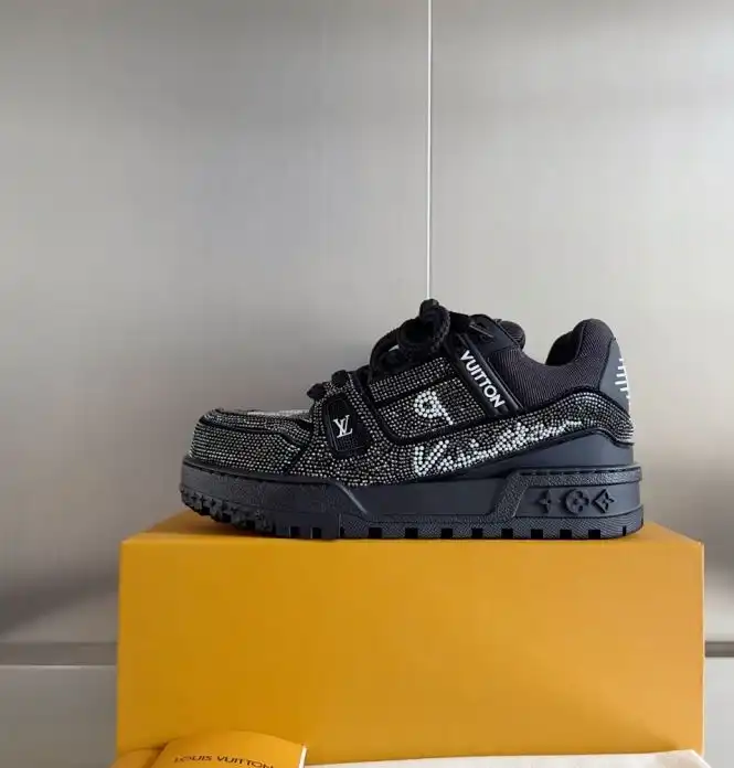 hype Louis Vuitton Sneakers