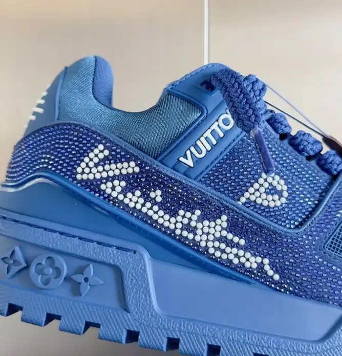 hype Louis Vuitton Sneakers