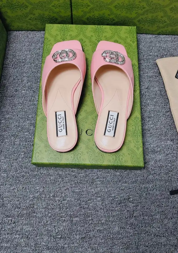 hype Gucci Slippers