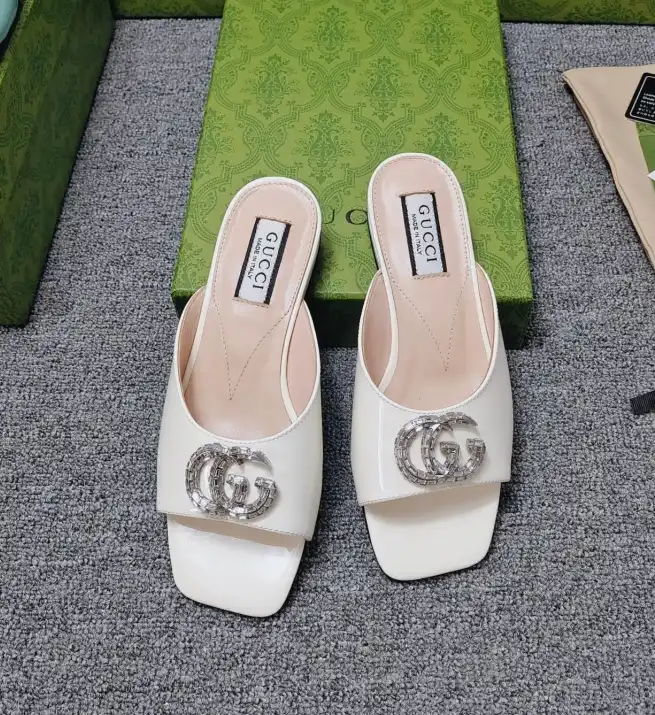 hype Gucci Slippers