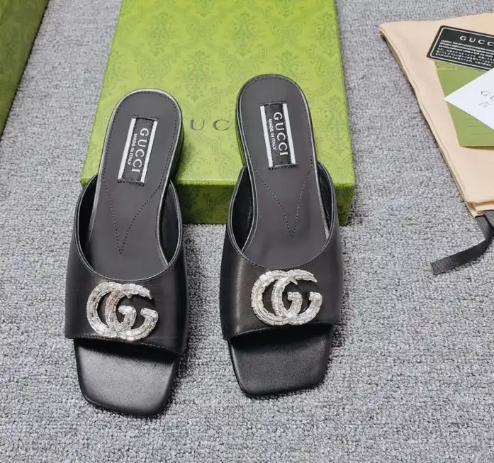 hype Gucci Slippers