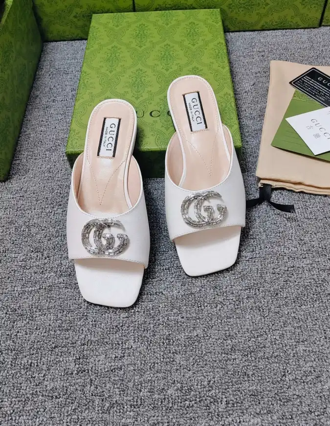 hype Gucci Slippers