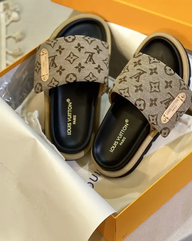 hype LV Slippers