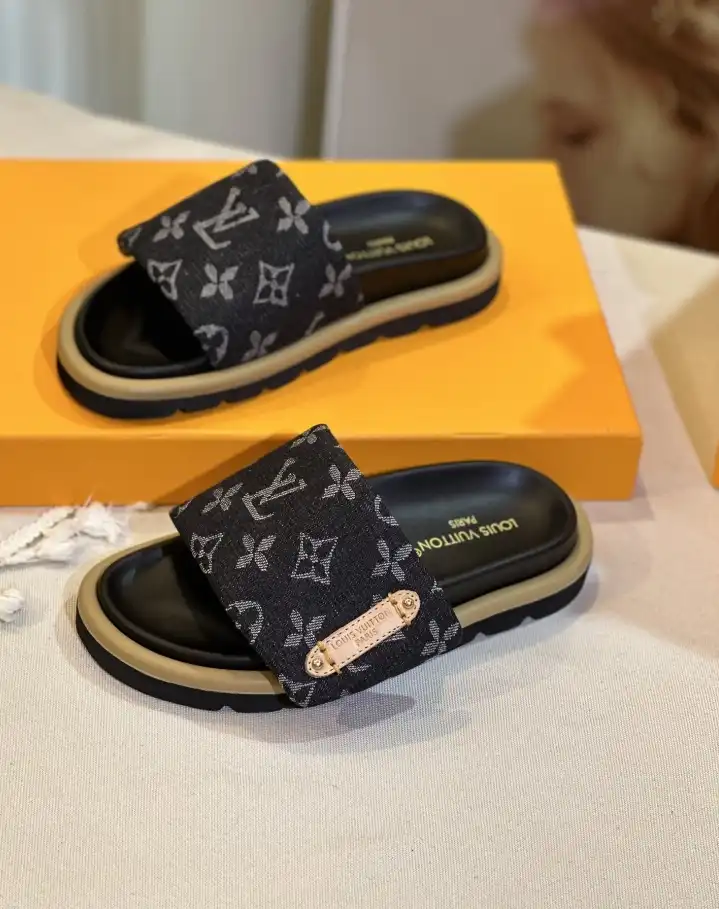 hype LV Slippers