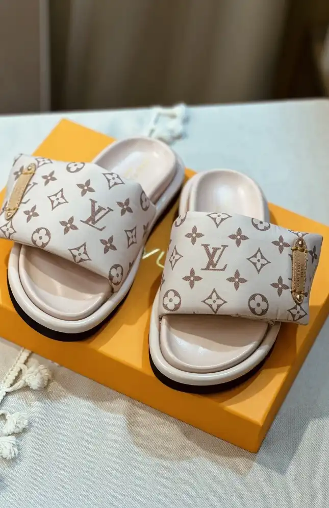 hype LV Slippers