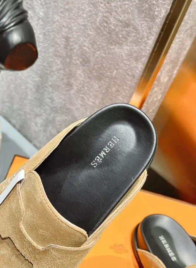 hype Hermes Slippers