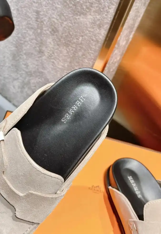 hype Hermes Slippers