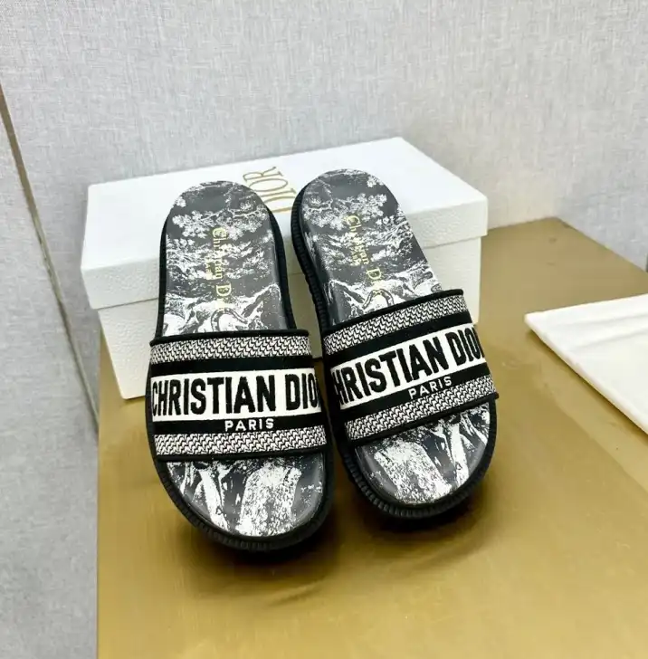 hype Christian Dior Slippers