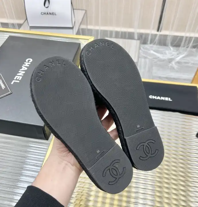 hype Chanel Slippers