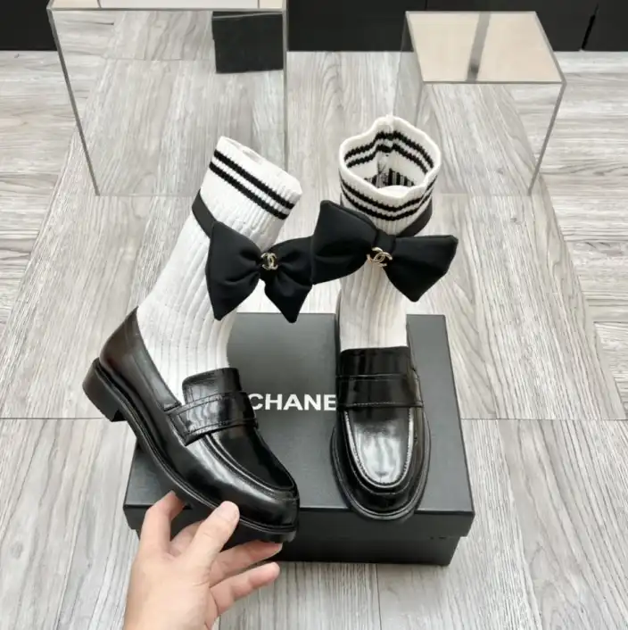 hype Chanel Boots