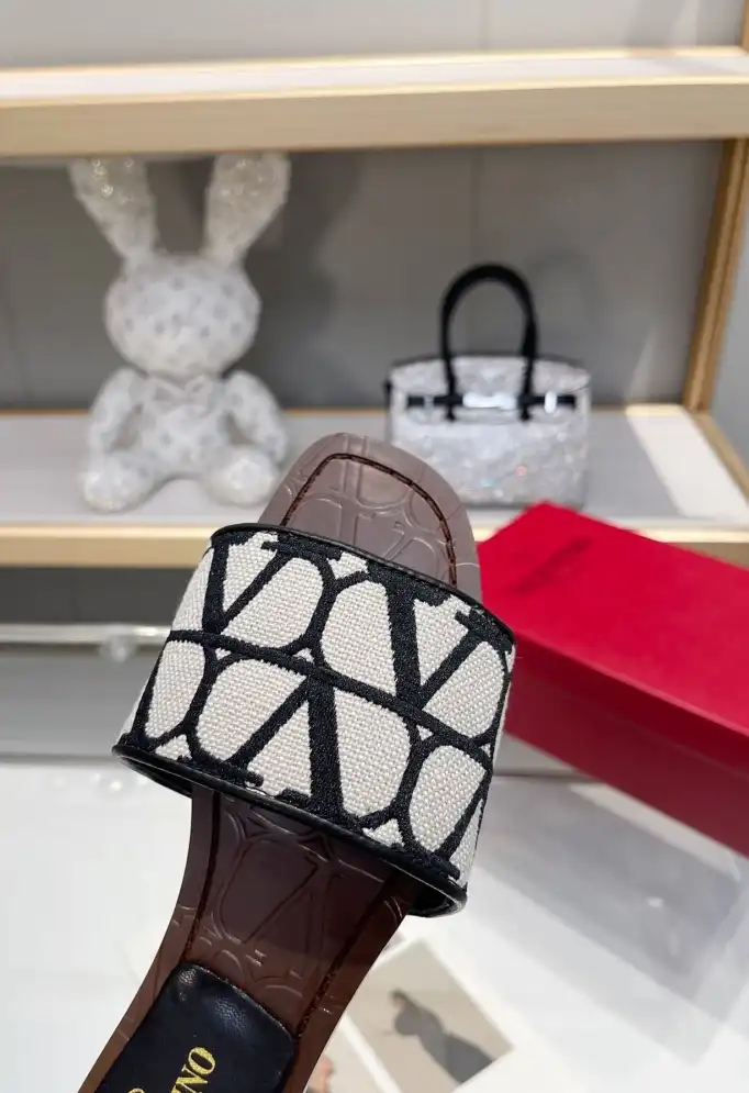 hype Valentino Slippers