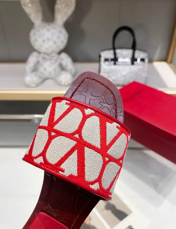 hype Valentino Slippers