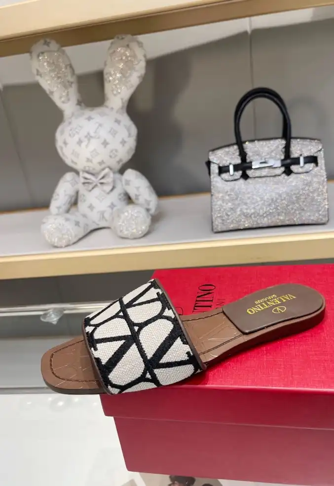 hype Valentino Slippers