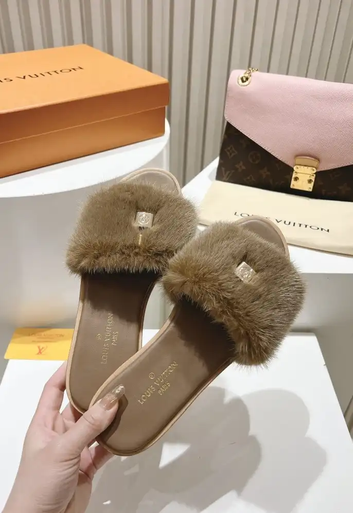 hype LV Slippers