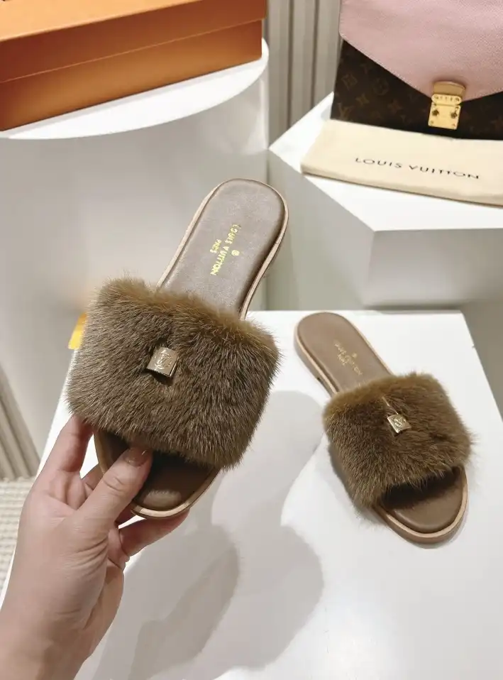 hype LV Slippers