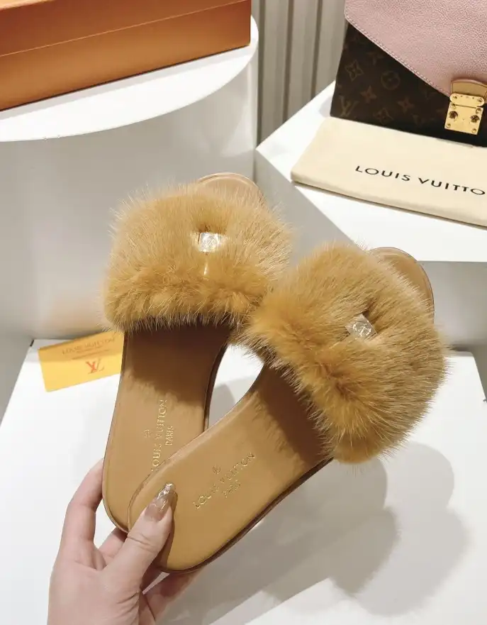 hype LV Slippers