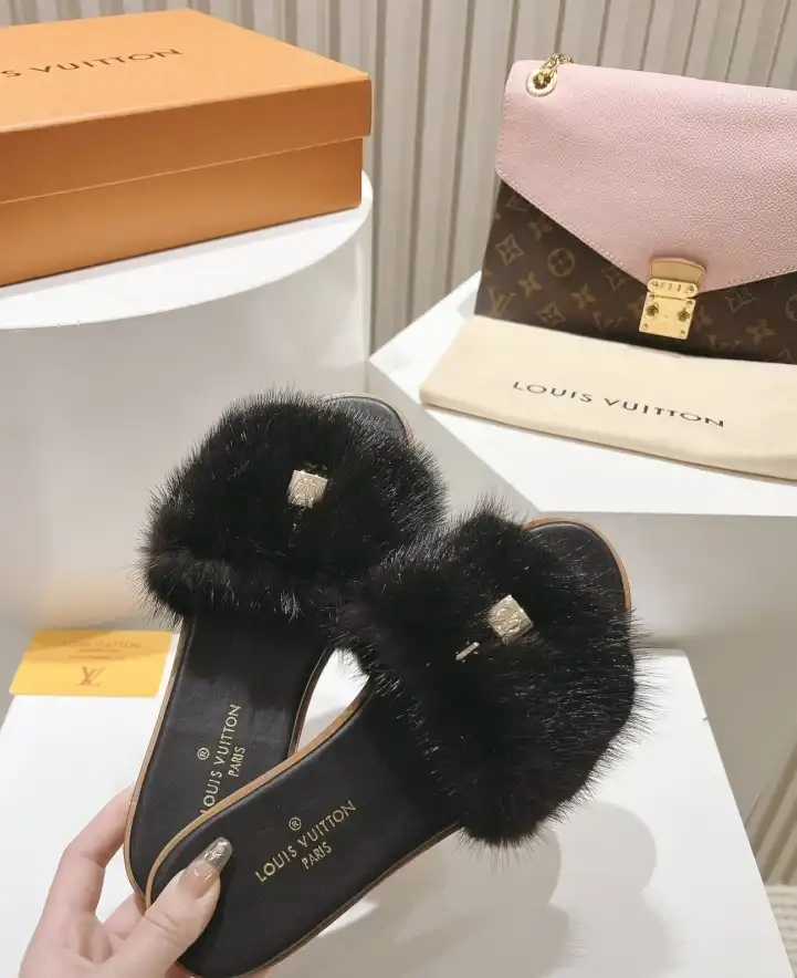 hype LV Slippers