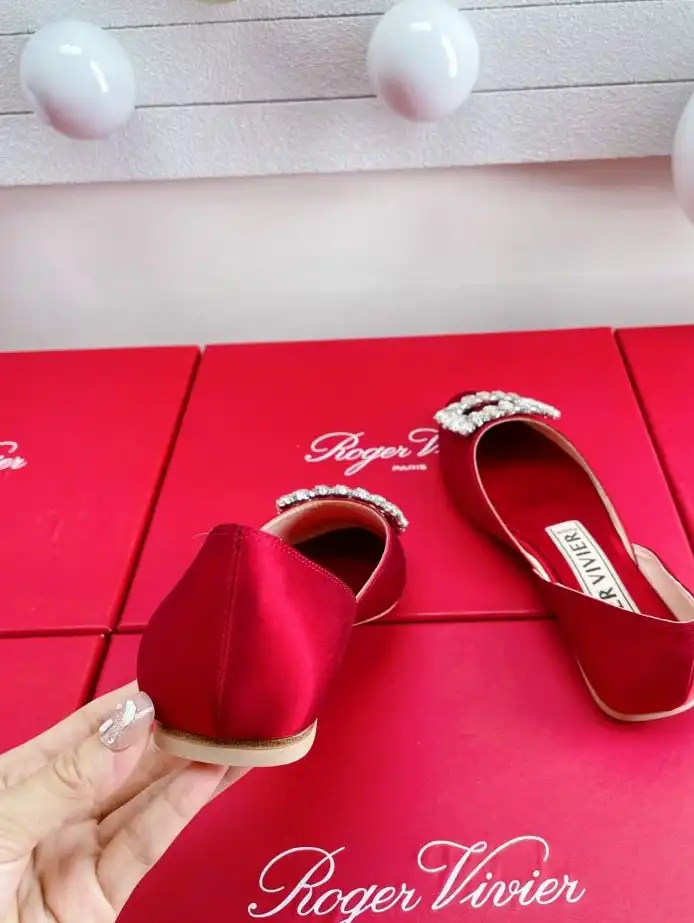 hype Roger Vivier flat shoes